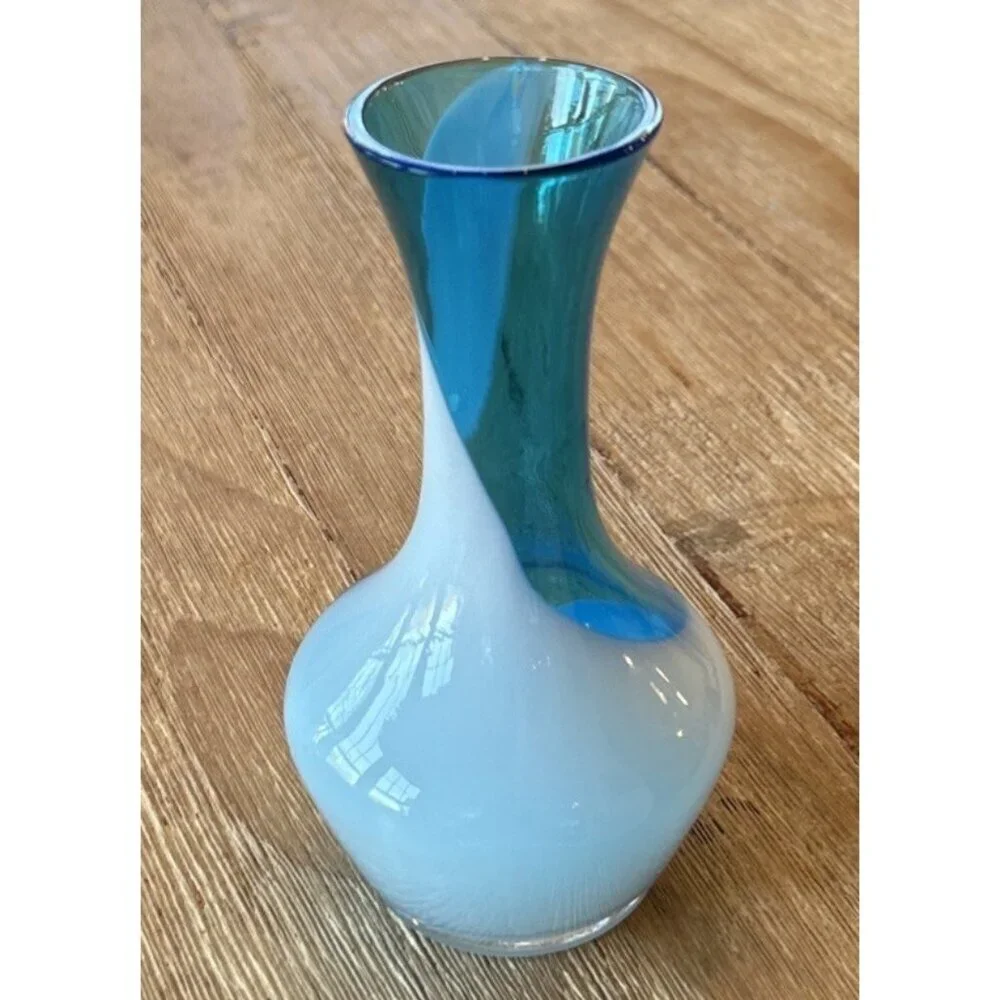 Vintage Hand Blown Glass Blue Swirl Bud Vase 5.75” H